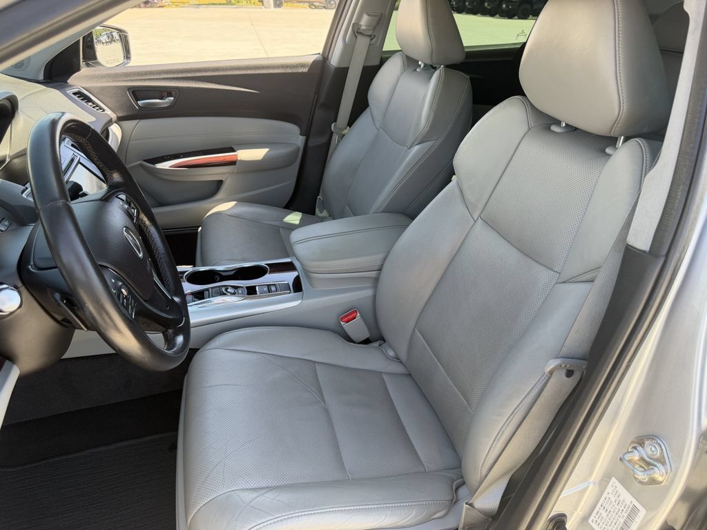 Used 2017 Acura TLX w/ Technology Package FWD image 24