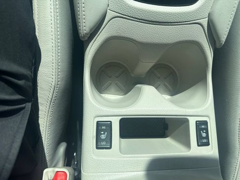 Used 2019 Nissan Rogue Sport SL FWD image 19