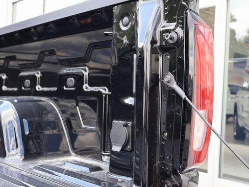 New 2026 GMC Sierra 1500 Elevation image 31