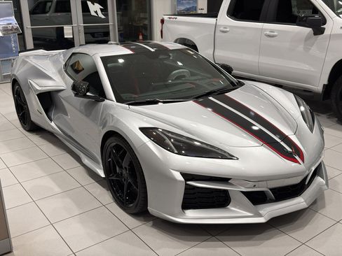Used 2026 Chevrolet Corvette E-Ray w/ Battery Protection Package image 5