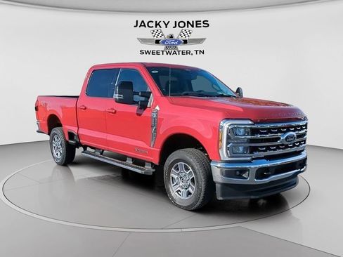 Used 2024 Ford F250 Lariat w/ FX4 Off-Road Package AWD/4WD image 2