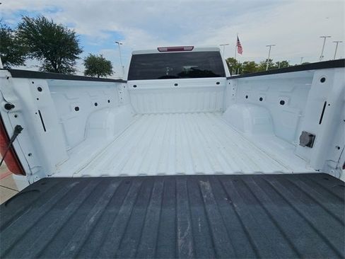 Used 2024 Chevrolet Silverado 1500 Custom image 24