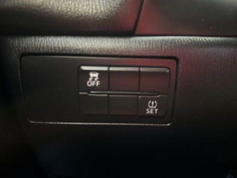 Used 2018 MAZDA MAZDA3 Touring image 15