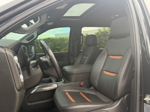 Used 2023 GMC Sierra 2500 AT4 w/ AT4 Premium Plus Package AWD/4WD image 9