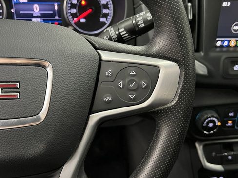 Used 2024 GMC Terrain SLE image 19