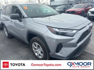 Used 2023 Toyota RAV4 LE video 1