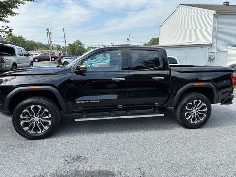 Used 2023 GMC Canyon Denali AWD/4WD image 4