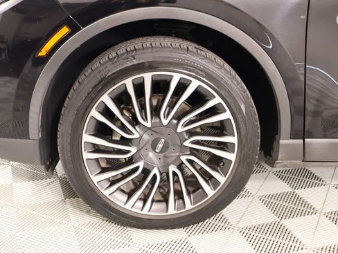 Used 2021 Lincoln Corsair Reserve w/ Elements Package FWD image 18