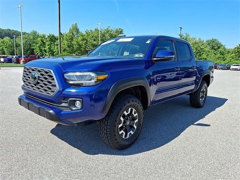 Certified 2023 Toyota Tacoma TRD Off-Road image 3
