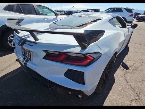 Used 2020 Chevrolet Corvette Stingray Premium Cpe w/ 3LT Preferred Equipment Group image 2