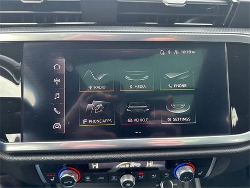 Used 2022 Audi Q3 2.0T Premium image 14