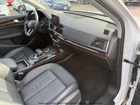 Used 2019 Audi Q5 2.0T Premium AWD/4WD image 22