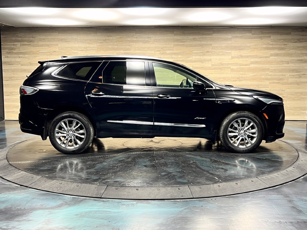 Used 2023 Buick Enclave Avenir w/ Avenir Technology Package AWD/4WD image 14