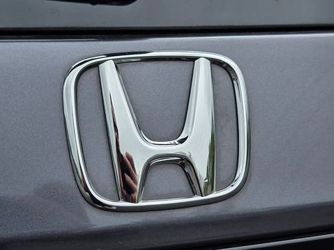 Used 2025 Honda Pilot Elite image 19