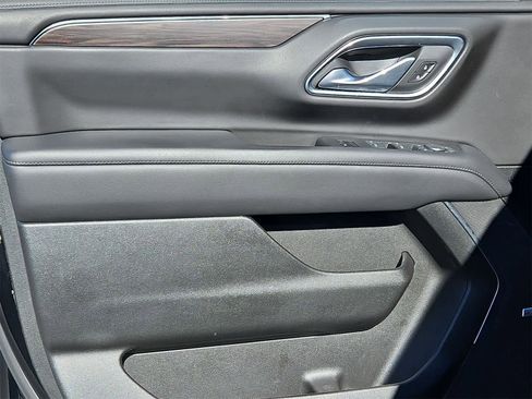 Used 2024 Chevrolet Tahoe Z71 w/ Luxury Package image 29