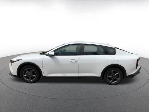 Used 2025 Kia K4 FWD image 9