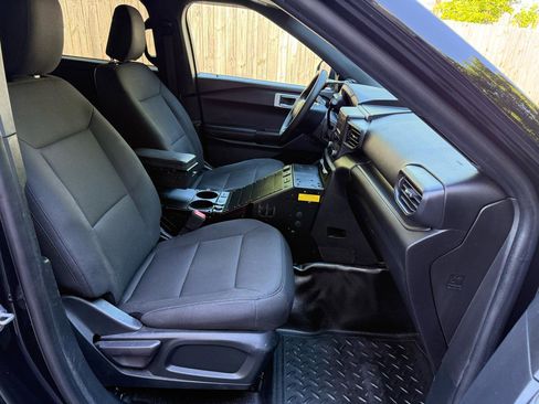 Used 2022 Ford Explorer 4WD Police Interceptor image 13
