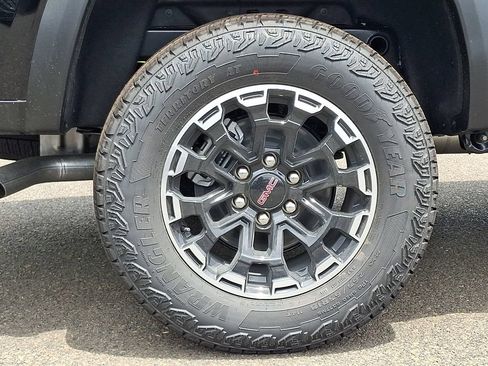 New 2026 GMC Canyon AT4 AWD/4WD image 5
