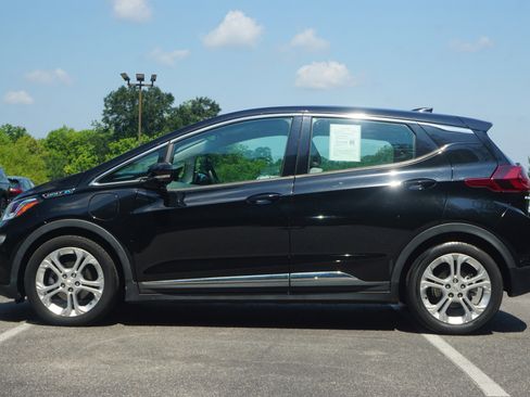 Used 2020 Chevrolet Bolt LT image 6