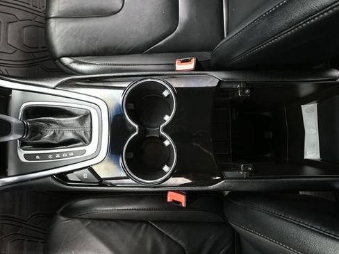 Used 2016 Ford Edge Titanium w/ Technology Package AWD/4WD image 26
