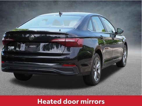 Used 2024 Volkswagen Jetta SE FWD image 8