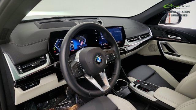 Used 2026 BMW X2 xDrive28i AWD/4WD image 46