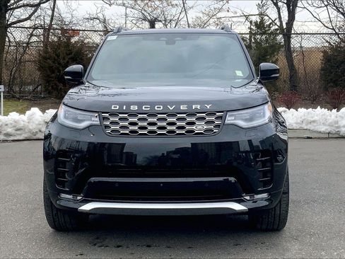 New 2026 Land Rover Discovery Limited Edition image 3