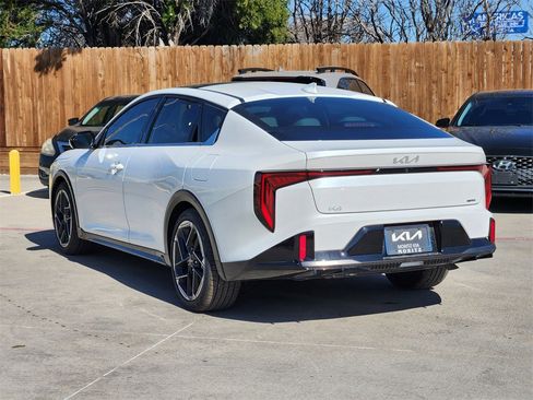 New 2025 Kia K4 GT-Line w/ GT-Line Premium Package image 3