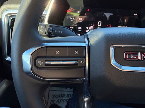 New 2026 GMC Canyon Elevation w/ LPO, Sports Bar Package AWD/4WD image 25
