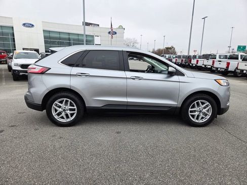 Used 2022 Ford Edge SEL w/ Convenience Package image 12