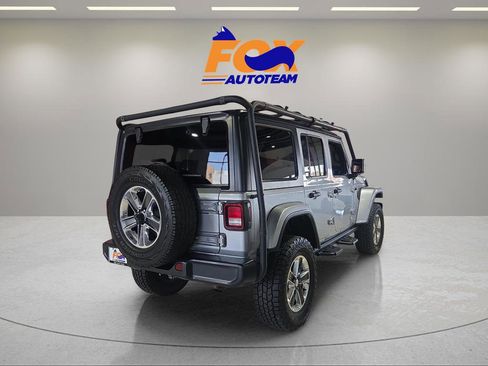 Used 2020 Jeep Wrangler Unlimited Sahara AWD/4WD image 4
