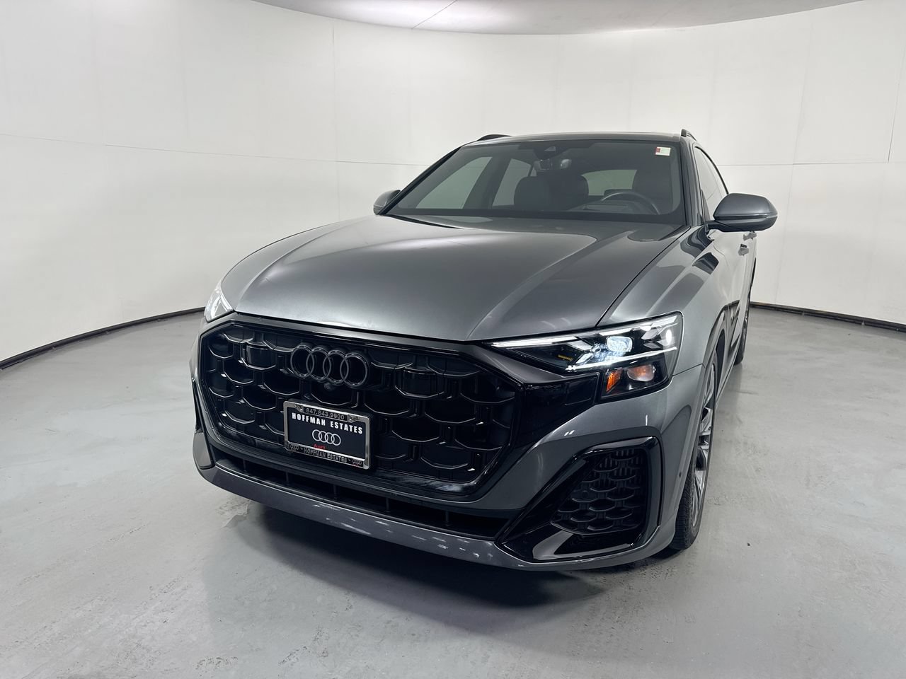 Used 2024 Audi Q8 Prestige w/ Prestige Package AWD/4WD image 31