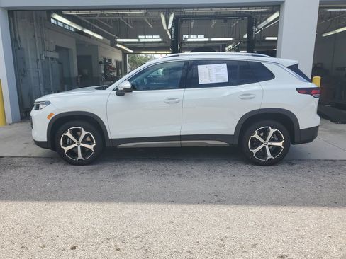 Certified 2026 Volkswagen Tiguan SE AWD/4WD image 7