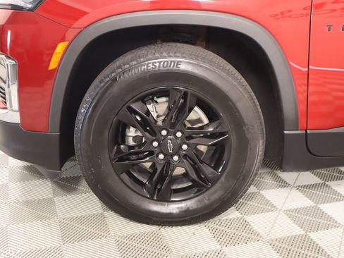 Used 2024 Chevrolet Traverse LT image 18