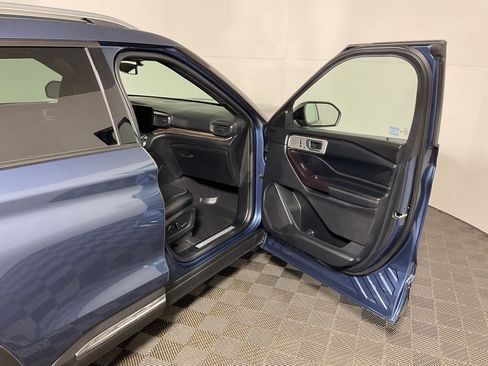 Used 2020 Ford Explorer Limited w/ Class III Trailer Tow Package image 34