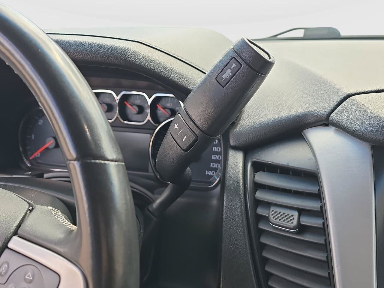 Used 2019 GMC Yukon XL SLE AWD/4WD image 25