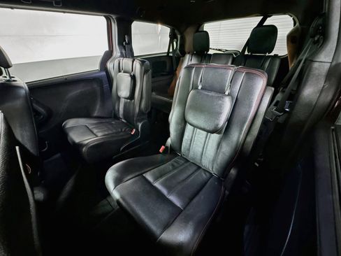 Used 2018 Dodge Grand Caravan GT FWD image 22