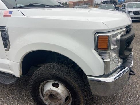 Used 2021 Ford F350 XL w/ Power Equipment Group image 9