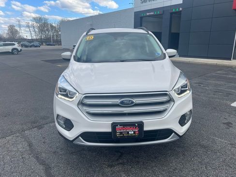 Used 2019 Ford Escape SEL image 1