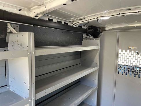 Used 2020 Ford Transit 250 Medium Roof AWD w/ Load Area Protection Package image 58
