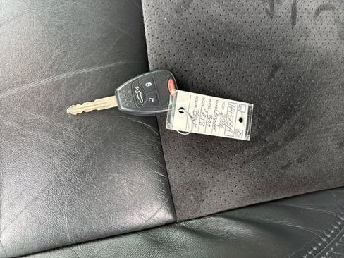 Used 2006 Chrysler 300 SRT8 w/ SRT Option Group I image 30