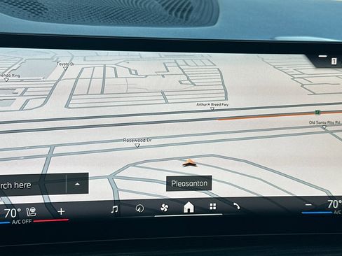 Used 2025 BMW X7 xDrive40i w/ Parking Assistance Package image 24