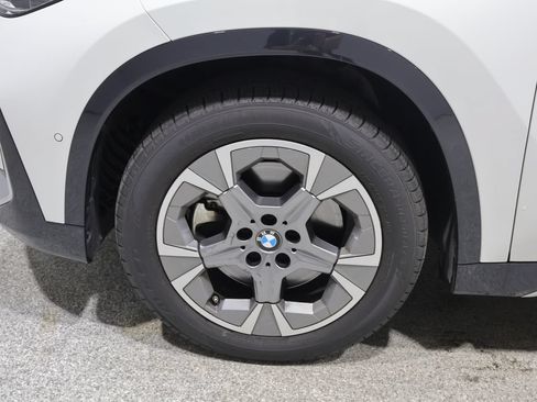 Used 2025 BMW X1 xDrive28i AWD/4WD image 8