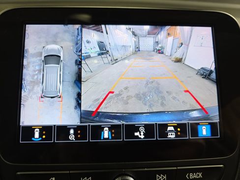 Used 2022 Chevrolet Equinox LT image 24