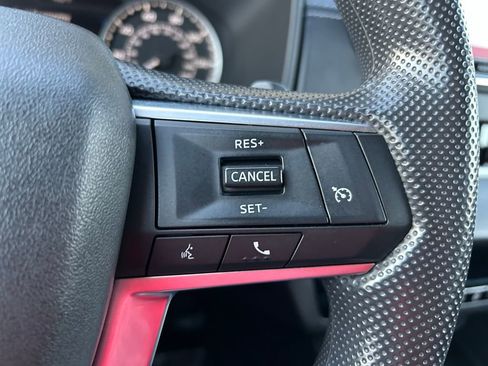 Used 2022 Mitsubishi Outlander ES image 18