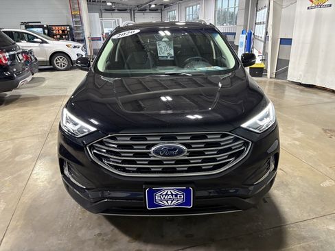 Used 2020 Ford Edge Titanium w/ Class II Trailer Tow Package image 3