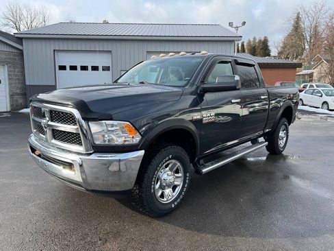 Used 2015 RAM 2500 SLT w/ Luxury Group AWD/4WD image 1