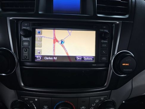 Used 2013 Toyota Highlander 4WD Hybrid image 27