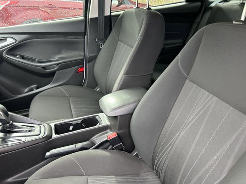 Used 2018 Ford Focus SE image 12