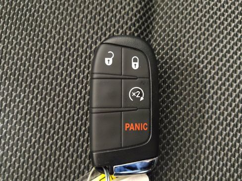 Used 2016 FIAT 500X Trekking image 32